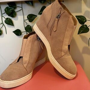 Linea Paolo Original platform wedge sneaker bootie